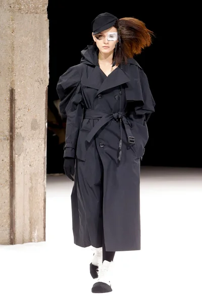 Look 9
